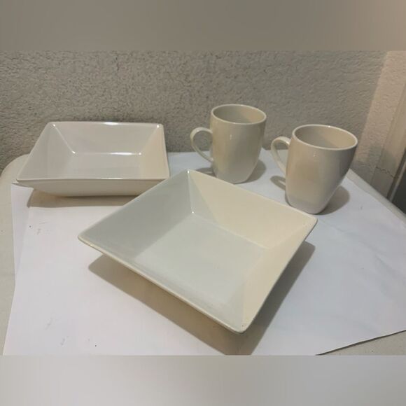 2 White Square Soup Cereal Bowls 10 Ten Strawberry Street 7 1/4” and 2 mugs G25 - Picture 1 of 7